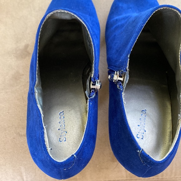 Blue shade like booties - Picture 6 of 6